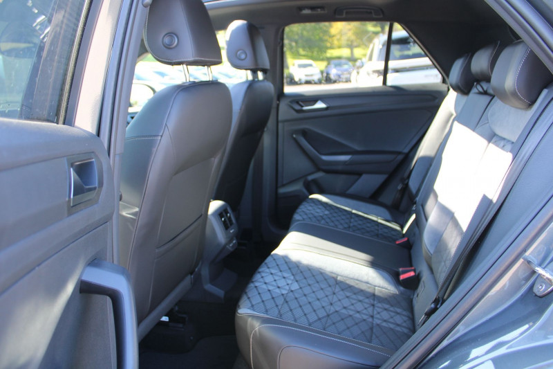 Photo 9 de l'offre de VOLKSWAGEN T-ROC II 2L TDI 150 CV R-LINE DSG7 BOITE AUTO CAMÃRA GPS FULL LEDS JANTES 19 TOIT OUVRANT à 38900€ chez Bougel transactions