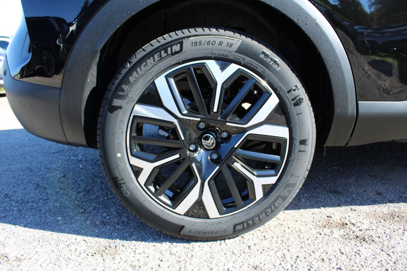 Photo 7 de l'offre de CITROEN C4 PHASE 5 MAX HYBRID 145 EAT8 BOITE AUTO CAMÃRA GRAND GPS 3D BLUETOOTH JA18 CUIR FULL LEDS à 24900€ chez Bougel transactions