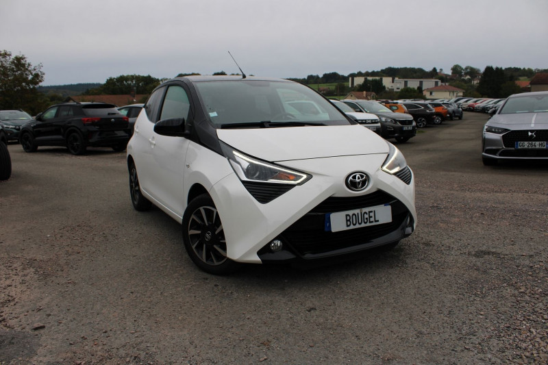 Toyota AYGO 1.0 VVT-I 72CH X-NIGHT 5P MY21 Essence BLANC CRISTAL Occasion à vendre