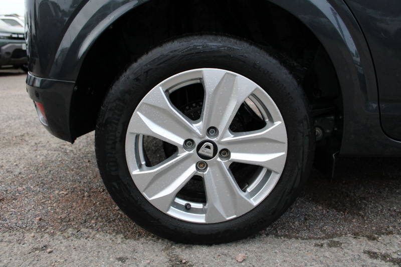 Photo 7 de l'offre de DACIA SANDERO 4 CONFORT 90 CV TCE TURBO BV.6  CAMÃRA GPS USB BLUETOOTH RÃGULATEUR CLIM AUTO à 13200€ chez Bougel transactions