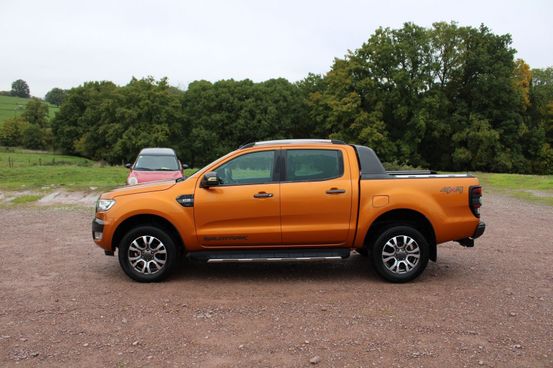 Photo 5 de l'offre de FORD RANGER 3L2 WILDTRAK 200 TDCI DIESEL BOITE AUTO RÃGULATEUR BLUETOOTH CAMÃRA GPS ATTELAGE à 29500€ chez Bougel transactions