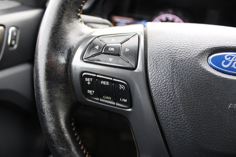 Photo 13 de l'offre de FORD RANGER 3L2 WILDTRAK 200 TDCI DIESEL BOITE AUTO RÃGULATEUR BLUETOOTH CAMÃRA GPS ATTELAGE à 29500€ chez Bougel transactions