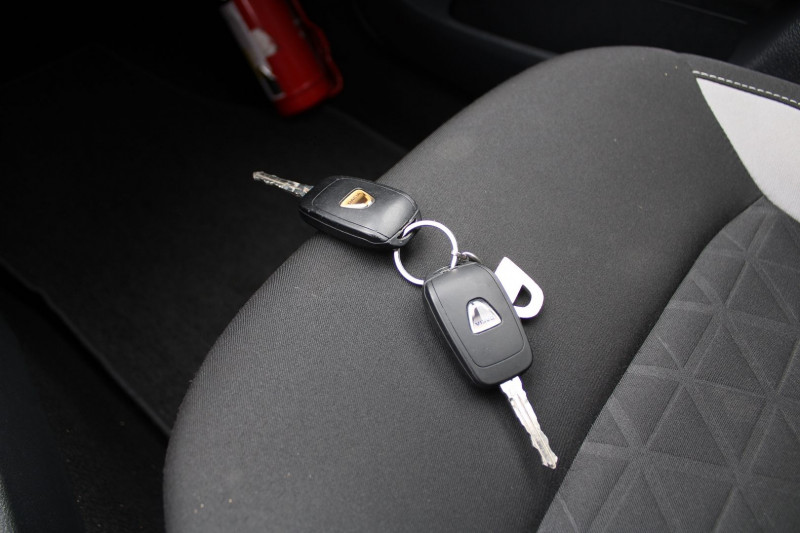 Photo 13 de l'offre de DACIA SANDERO III STEPWAY DCI 90 BOITE AUTO GPS MÃDIA USB RÃGULATEUR BLUETOOTH CLIMAT ABS RADARS à 12900€ chez Bougel transactions