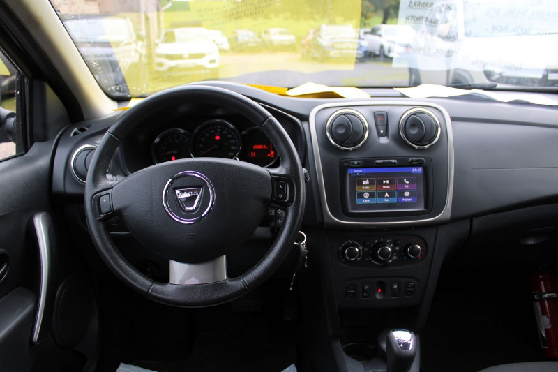 Photo 9 de l'offre de DACIA SANDERO III STEPWAY DCI 90 BOITE AUTO GPS MÃDIA USB RÃGULATEUR BLUETOOTH CLIMAT ABS RADARS à 12900€ chez Bougel transactions