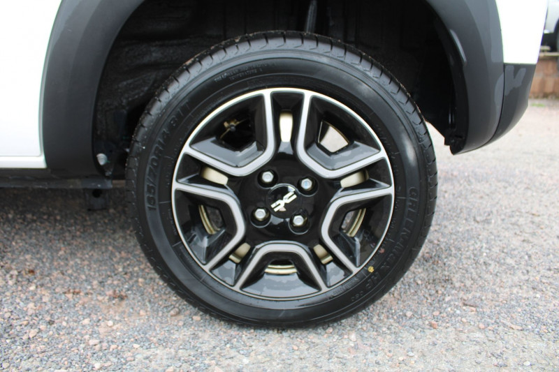 Photo 7 de l'offre de DACIA SPRING II ELECT. CONFORT LIMITEUR BLUETOOTH ABS MI CUIR CLIMAT LEDS               5 PORTES à 10500€ chez Bougel transactions