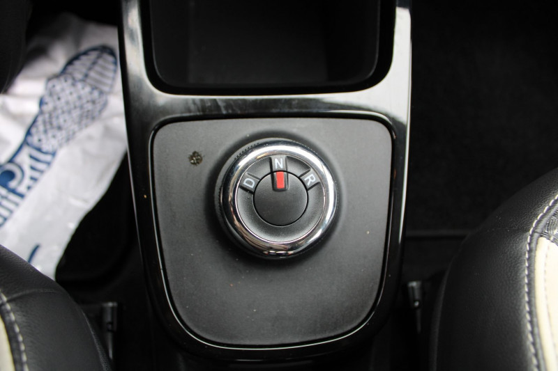 Photo 13 de l'offre de DACIA SPRING II ELECT. CONFORT LIMITEUR BLUETOOTH ABS MI CUIR CLIMAT LEDS               5 PORTES à 10500€ chez Bougel transactions