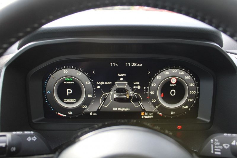 Photo 18 de l'offre de NISSAN QASHQAI VI N-DESIGN E-POWER 190 CV HYBRIDE GPS 3D I-COKPIT TOIT PANO JA 20 BOITE AUTO CVT à 34990€ chez Bougel transactions