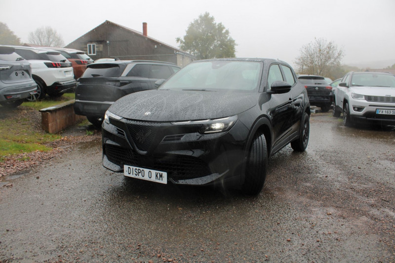 Photo 4 de l'offre de ALFA ROMEO JUNIOR IBRIDA 145 CV HYBRIDE GPS 3D CAMÃRA RE JA 17 I-COKPIT FULL LED BOITE AUTO DCT-6 à 27900€ chez Bougel transactions