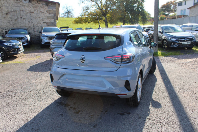 Photo 2 de l'offre de RENAULT CLIO VI BLUE DCI 100 CV EVOLUTION GPS CARPLAY CAMÃRA I-COKPIT USB BLUETOOTH RÃGULATEUR à 20900€ chez Bougel transactions
