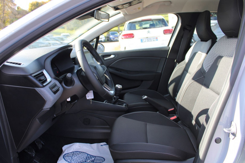 Photo 7 de l'offre de RENAULT CLIO VI BLUE DCI 100 CV EVOLUTION GPS CARPLAY CAMÃRA I-COKPIT USB BLUETOOTH RÃGULATEUR à 20900€ chez Bougel transactions