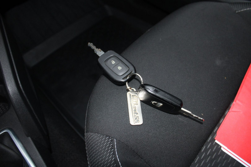 Photo 18 de l'offre de DACIA DUSTER III CONFORT LUXE 1L5 DCI 90 CV BOITE 6V BLUETOOTH RÃGULATEUR CAMÃRA GPS USB ATTELAGE à 14800€ chez Bougel transactions