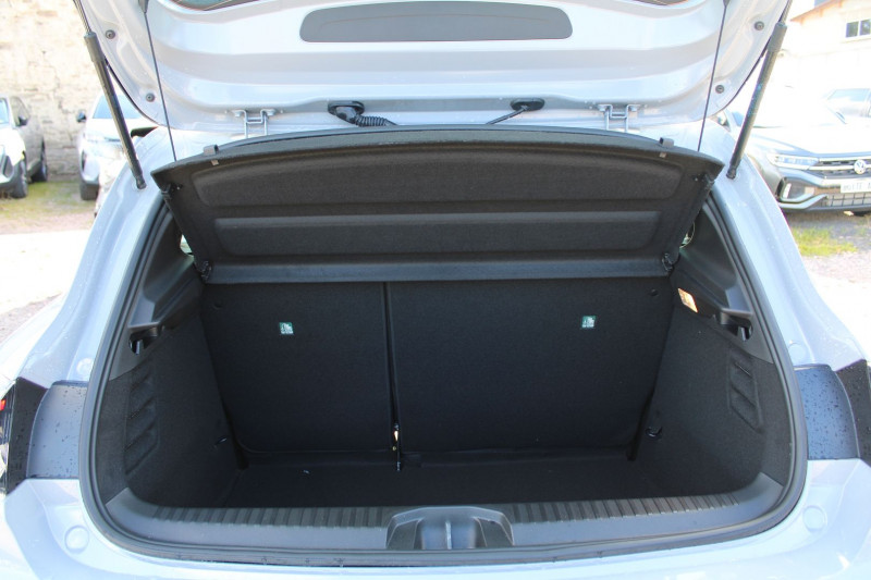 Photo 6 de l'offre de RENAULT CLIO VI BLUE DCI 100 CV EVOLUTION GPS CARPLAY CAMÃRA I-COKPIT USB BLUETOOTH RÃGULATEUR à 20900€ chez Bougel transactions