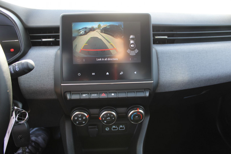 Photo 12 de l'offre de RENAULT CLIO VI BLUE DCI 100 CV EVOLUTION GPS CARPLAY CAMÃRA I-COKPIT USB BLUETOOTH RÃGULATEUR à 20900€ chez Bougel transactions