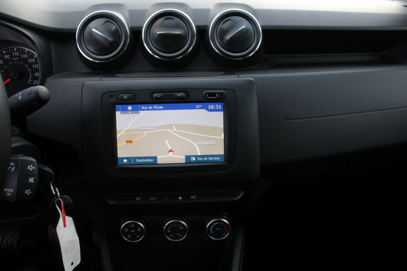 Photo 14 de l'offre de DACIA DUSTER III CONFORT LUXE 1L5 DCI 95 CAMÃRA GPS USB RÃGULATEUR BLUETOOTH CLIMAT LEDS ATTELAGE à 16900€ chez Bougel transactions