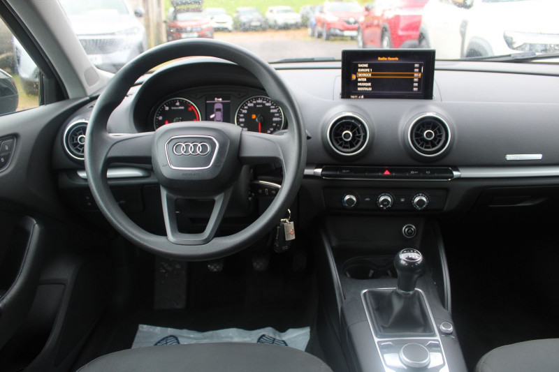 Photo 10 de l'offre de AUDI A3 SPORTBACK TDI 116 CV DESIGN GPS 3D XÃNON+LED CLIM RE AUDIO MP3 JA 18 USB RADAR BLUETOOTH à 16900€ chez Bougel transactions
