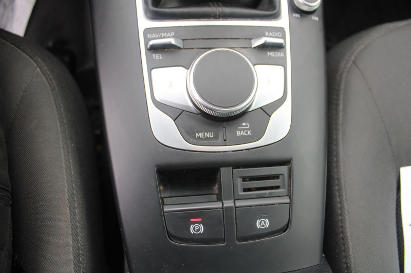 Photo 13 de l'offre de AUDI A3 SPORTBACK TDI 116 CV DESIGN GPS 3D XÃNON+LED CLIM RE AUDIO MP3 JA 18 USB RADAR BLUETOOTH à 16900€ chez Bougel transactions