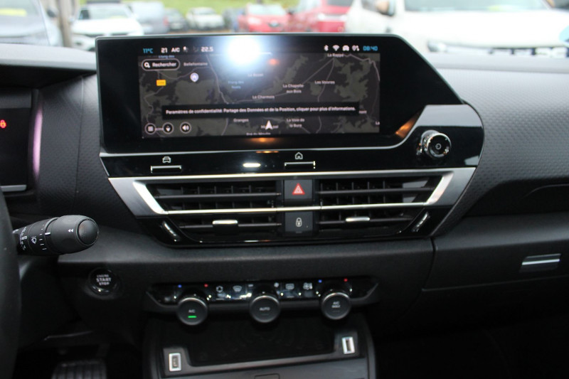 Photo 12 de l'offre de CITROEN C4 X BLUE HDI 130 CV MAX GPS 3D CAMÃRA USB JA 18 FULL LED I-COKPIT BOITE AUTO EAT-8 à 23990€ chez Bougel transactions
