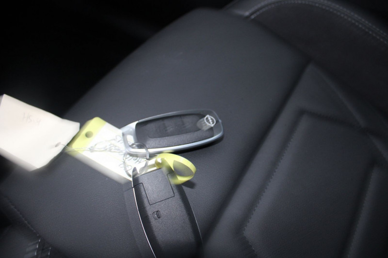 Photo 17 de l'offre de NISSAN QASHQAI VI N-DESIGN E-POWER 190 CV HYBRIDE GPS 3D I-COKPIT TOIT PANO JA 20 BOITE AUTO CVT à 34990€ chez Bougel transactions