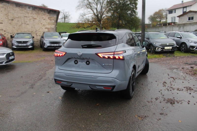 Photo 2 de l'offre de NISSAN QASHQAI VI N-DESIGN E-POWER 190 CV HYBRIDE GPS 3D I-COKPIT TOIT PANO JA 20 BOITE AUTO CVT à 34990€ chez Bougel transactions