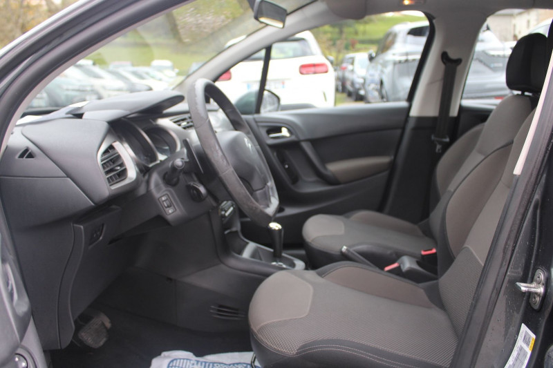 Photo 8 de l'offre de CITROEN C3 II CONFORT 1L4 HDI 70 CV CLIM AUDIO SAT MP3 RÃGULATEUR ROUE DE SECOURS BOITE AUTO à 8990€ chez Bougel transactions