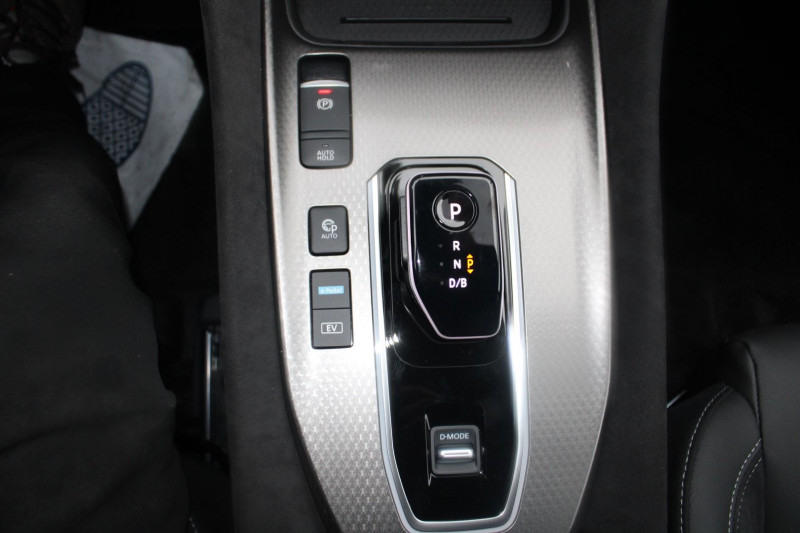 Photo 16 de l'offre de NISSAN QASHQAI VI N-DESIGN E-POWER 190 CV HYBRIDE GPS 3D I-COKPIT TOIT PANO JA 20 BOITE AUTO CVT à 34990€ chez Bougel transactions