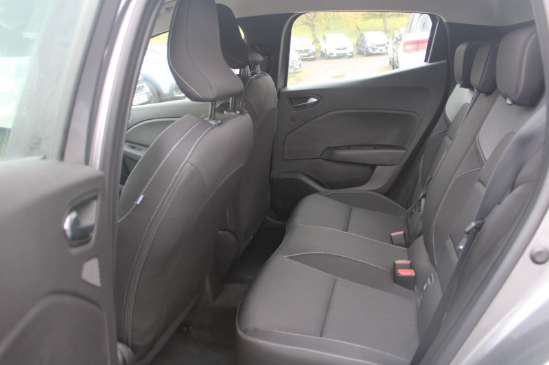 Photo 8 de l'offre de RENAULT CLIO VI EVOLUTION DIESEL BLUEDCI 100 CV BOITE 6V CAMÃRA USB GPS LINK BLUETOOTH FULL LEDS à 20900€ chez Bougel transactions