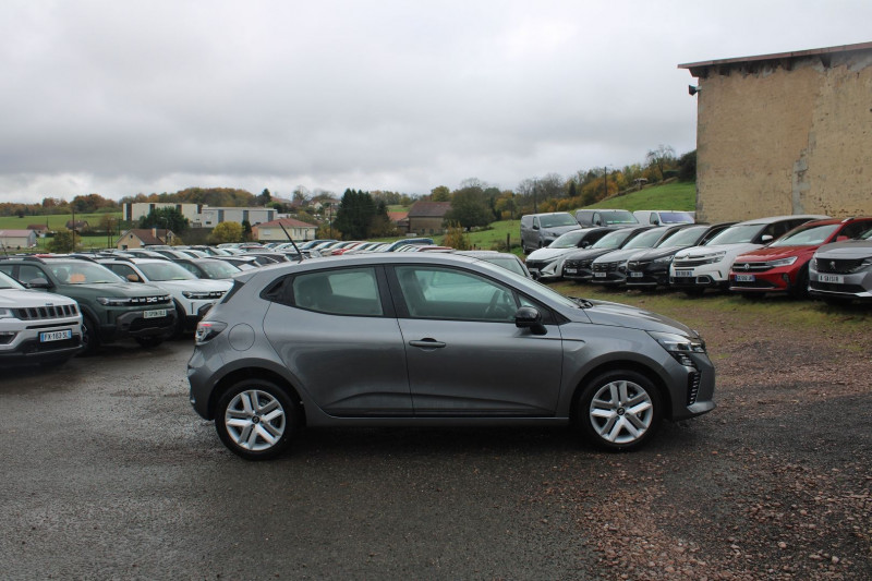 Photo 5 de l'offre de RENAULT CLIO VI EVOLUTION DIESEL BLUEDCI 100 CV BOITE 6V CAMÃRA USB GPS LINK BLUETOOTH FULL LEDS à 20900€ chez Bougel transactions
