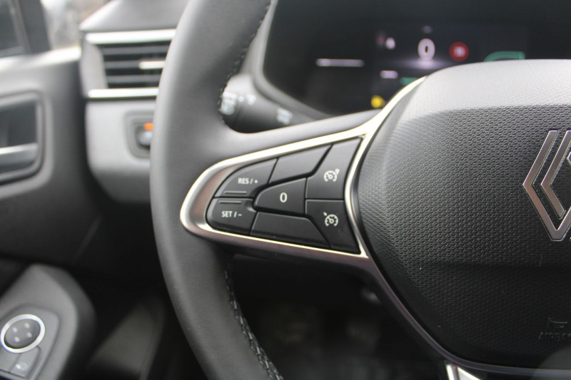 Photo 10 de l'offre de RENAULT CLIO VI EVOLUTION DIESEL BLUEDCI 100 CV BOITE 6V CAMÃRA USB GPS LINK BLUETOOTH FULL LEDS à 20900€ chez Bougel transactions