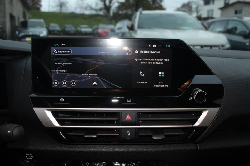 Photo 13 de l'offre de CITROEN C4 PHASE 5 COLLECTION HYBRIDE 145 CV GPS 3D CAMÃRA JA 18 I-COKPIT FULL LED BOITE AUTO DCS-6 à 23990€ chez Bougel transactions