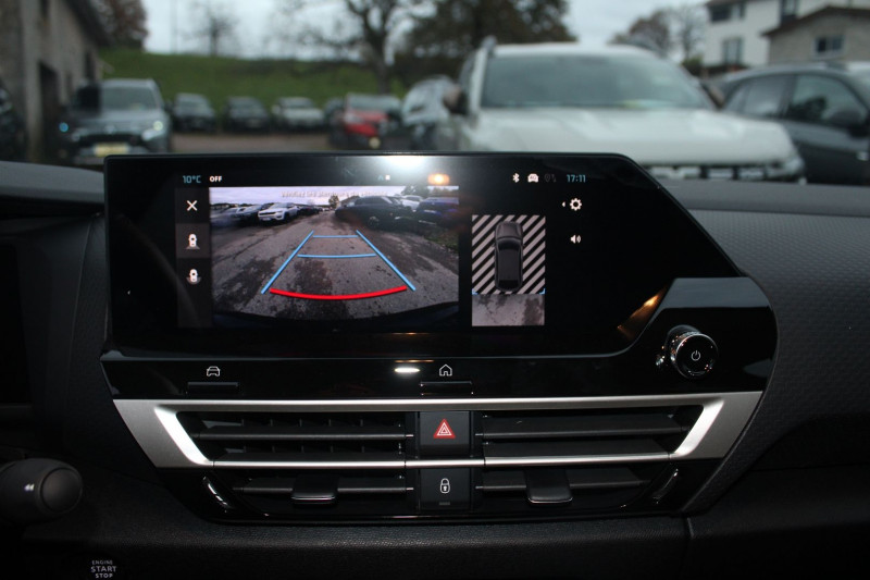 Photo 14 de l'offre de CITROEN C4 PHASE 5 COLLECTION HYBRIDE 145 CV GPS 3D CAMÃRA JA 18 I-COKPIT FULL LED BOITE AUTO DCS-6 à 23990€ chez Bougel transactions