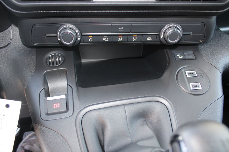 Photo 11 de l'offre de CITROEN BERLINGO 5 AFFAIRE BLUE HDI 100 CV "3 PLACES" GPS GRIP USB FULL LED CAMÃRA TVA=17920 E HT à 21500€ chez Bougel transactions