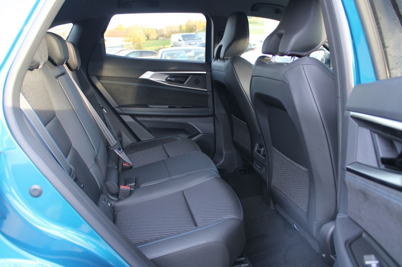 Photo 10 de l'offre de RENAULT AUSTRAL II 200 CV E-TECH HYBRIDE ESPRIT ALPINE CAMÃRA GPS 3D I-COKPIT FULL LED BOITE AUTO à 39500€ chez Bougel transactions