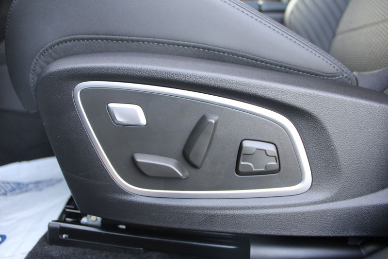 Photo 12 de l'offre de RENAULT AUSTRAL II 200 CV E-TECH HYBRIDE ESPRIT ALPINE CAMÃRA GPS 3D I-COKPIT FULL LED BOITE AUTO à 39500€ chez Bougel transactions