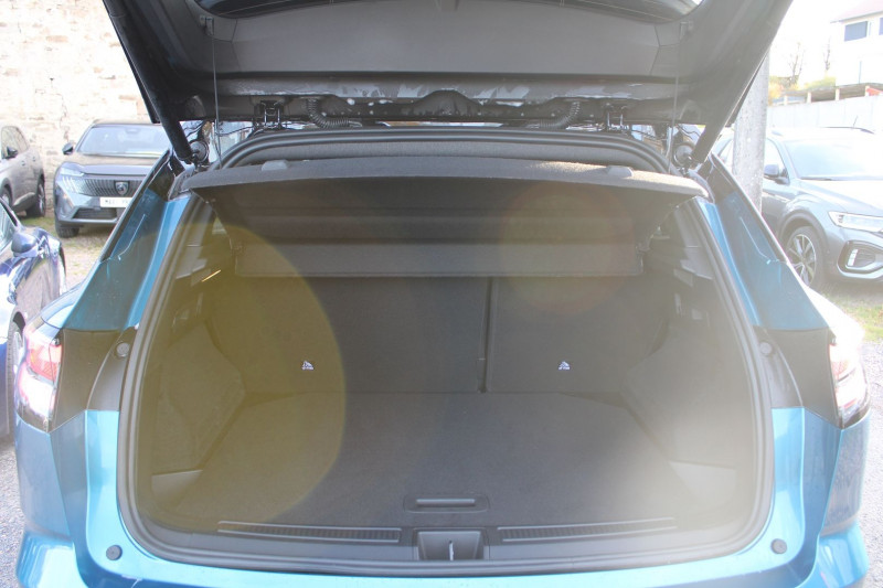 Photo 6 de l'offre de RENAULT AUSTRAL II 200 CV E-TECH HYBRIDE ESPRIT ALPINE CAMÃRA GPS 3D I-COKPIT FULL LED BOITE AUTO à 39500€ chez Bougel transactions