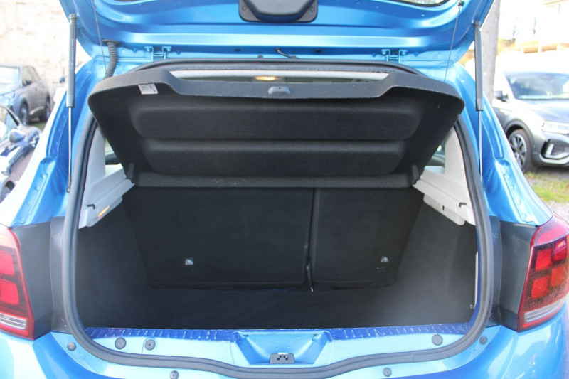 Photo 6 de l'offre de DACIA SANDERO III TCE 90 CV STEPWAY CLIM AUDIO MP3 USB RADAR BLUETOOTH ROUE DE SECOURS RÃGULATEUR à 10990€ chez Bougel transactions