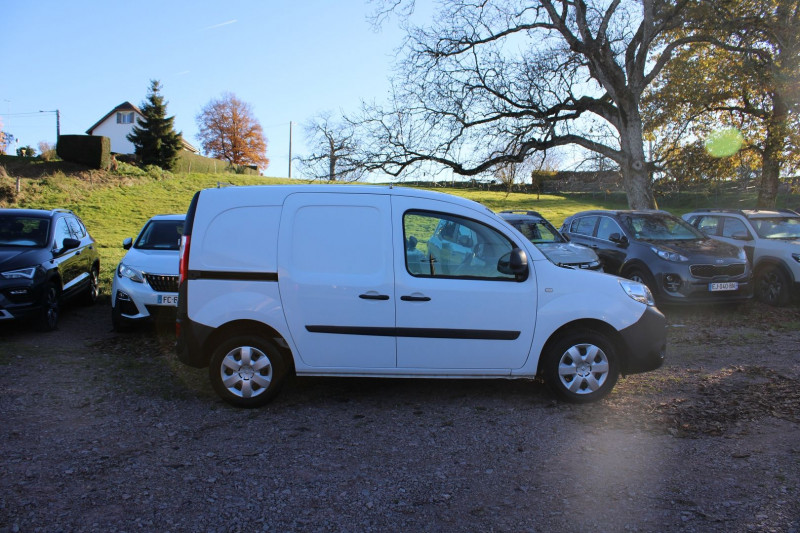 Photo 5 de l'offre de RENAULT KANGOO III EXPRESS AFFAIRE EXTRA R-LINK DCI 90 CV GPS 3D RE RADAR GRIP CONTROL BLUETOOTH RÃGULATEUR à 12990€ chez Bougel transactions