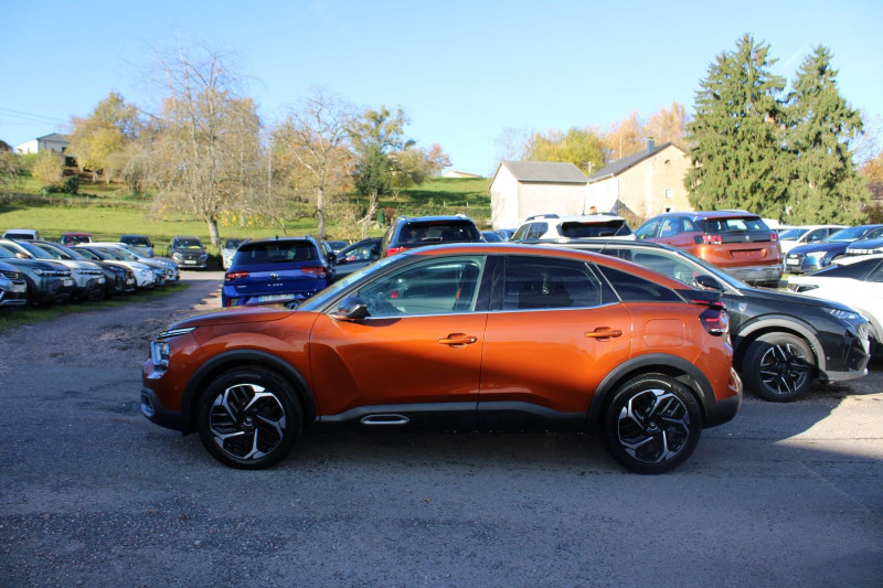 Photo 5 de l'offre de CITROEN C4 PHASE SHINE BLUEHDI 110 CV BOITE 6V DIESEL CUIR TOIT OUVRANT CAMÃRA 360 GPS FULL LEDS à 16990€ chez Bougel transactions