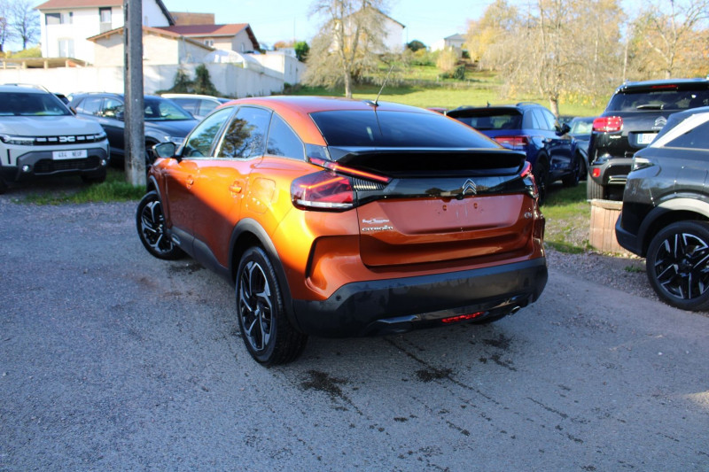 Photo 3 de l'offre de CITROEN C4 PHASE SHINE BLUEHDI 110 CV BOITE 6V DIESEL CUIR TOIT OUVRANT CAMÃRA 360 GPS FULL LEDS à 16990€ chez Bougel transactions