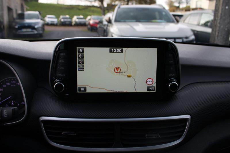 Photo 15 de l'offre de HYUNDAI TUCSON III 1L6 CRDI 115 CV INTUITIVE CAMÃRA GPS USB TOIT OUVRANT PANO ABS JANTES 19 BOITE 6 à 18990€ chez Bougel transactions