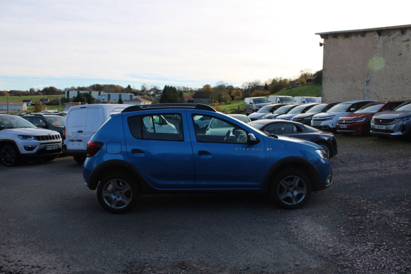 Photo 5 de l'offre de DACIA SANDERO III TCE 90 CV STEPWAY CLIM AUDIO MP3 USB RADAR BLUETOOTH ROUE DE SECOURS RÃGULATEUR à 10990€ chez Bougel transactions