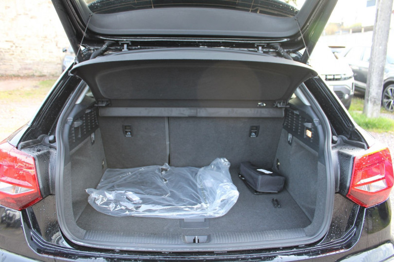 Photo 6 de l'offre de AUDI Q2 S-LINE 35 TFSI 150 CV CAMÃRA FULL LED GPS 3D PK HIVER JA 17 BOITE AUTO S-TRONIC à 27990€ chez Bougel transactions