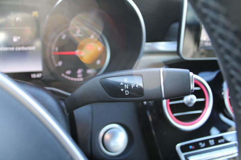 Photo 12 de l'offre de MERCEDES-BENZ CLASSE C (W205) 200 CDI FASCINATION "PACK AMG" GPS 3D CAMÃRA FULL LED USB JA 18 BOITE 7G-TRONIC à 18990€ chez Bougel transactions