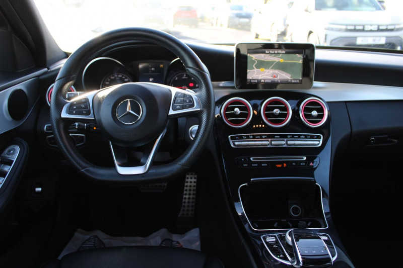 Photo 9 de l'offre de MERCEDES-BENZ CLASSE C (W205) 200 CDI FASCINATION "PACK AMG" GPS 3D CAMÃRA FULL LED USB JA 18 BOITE 7G-TRONIC à 18990€ chez Bougel transactions