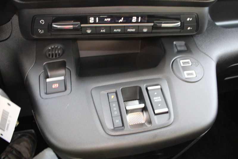Photo 14 de l'offre de CITROEN BERLINGO 5 PLUS BLUE HDI 130 CV GPS CARPLAY CAMÃRA I-COKPIT FULL LED JA 16 BOITE AUTO EAT-8 à 26990€ chez Bougel transactions