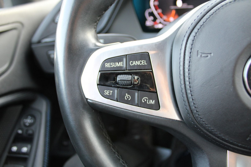 Photo 12 de l'offre de BMW SERIE 1 (F40) 118D 150CH M SPORT à 24900€ chez Bougel transactions