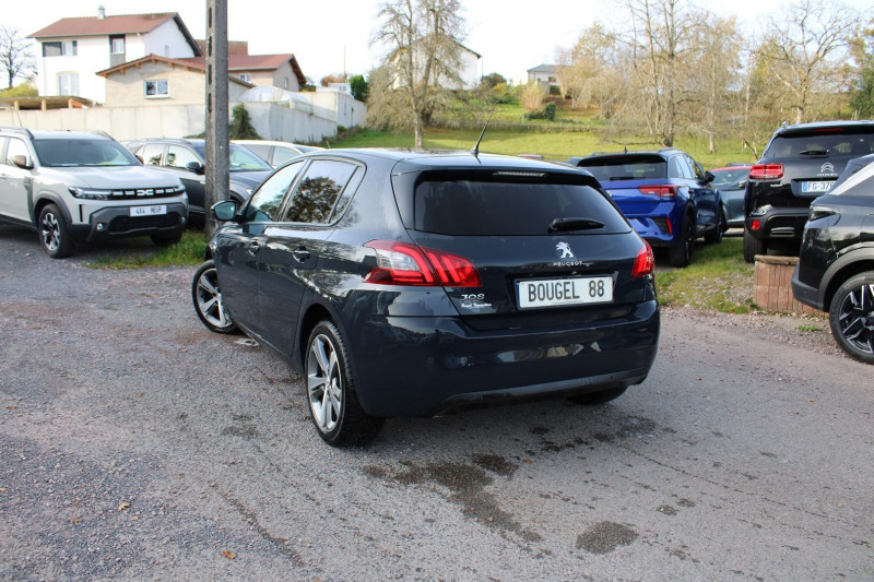 Photo 3 de l'offre de PEUGEOT 308 III 1L6 BLUEHDI 100 CV STYLE CAMÃRA TOIT PANO RÃGULATEUR BLUETOOTH GPS LINK USB JA17 à 11990€ chez Bougel transactions