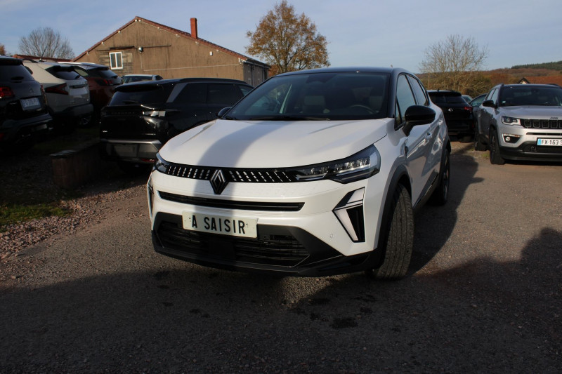 Photo 4 de l'offre de RENAULT CAPTUR 5 TCE 160 CV TECHNO HYBRIDE GPS 3D CAMÃRA USB JA 18 I-COKPIT FULL LED BOITE AUTO à 25990€ chez Bougel transactions