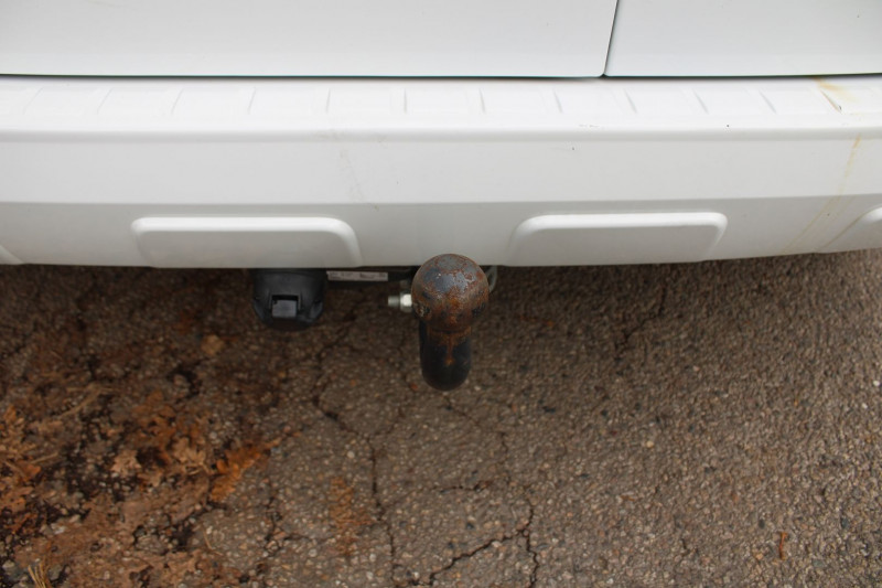 Photo 11 de l'offre de DACIA DOKKER TCE LAURÃATE 115 RÃGULATEUR BLUETOOTH CLIMAT AUDIO ATTELAGE ABS  5 PLACES à 12500€ chez Bougel transactions