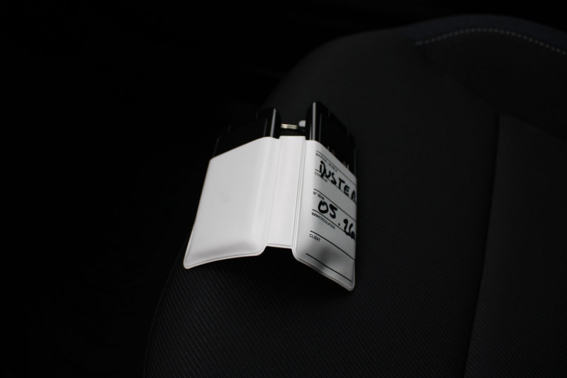 Photo 16 de l'offre de DACIA DUSTER VI JOURNEY 140 CV HYBRIDE GPS 3D CLIM CAMÃRA USB JA 18 I-COKPIT FULL LED BOITE AUTO à 25990€ chez Bougel transactions