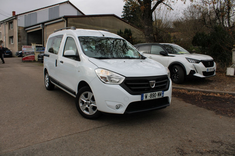 Dacia DOKKER TCE LAURÃATE 115 RÃGULATEUR BLUETOOTH CLIMAT AUDIO ATTELAGE ABS  5 PLACES Essence BLANC GLACIER Occasion à vendre